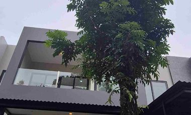 Dijual rumah baru Minimalis Modern  BSD Puspitaloka siap huni