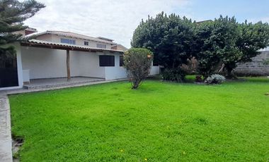 Rento casa independiente en Capelo. Valle de Los Chillos