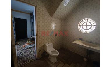 Alquiler De Oficina Local Almacén Primer Piso En Cercado De Lima – Av. Arica