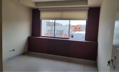 Alquiler Oficina / Almacén 120 M² Av. Arica – Cercado De Lima