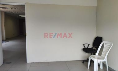 Alquiler Oficina / Almacén 120 M² Av. Arica – Cercado De Lima