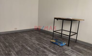 Alquiler Oficina Local Almacén En Cercado De Lima – Av. Arica 120 M²