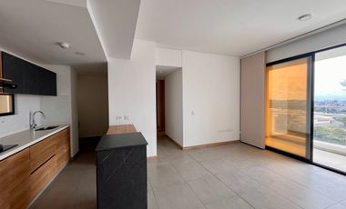 Se renta lujoso apartamento nuevo, exclusivo y central en Pereira.