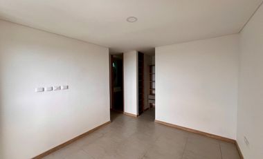 Se renta lujoso apartamento nuevo, exclusivo y central en Pereira.