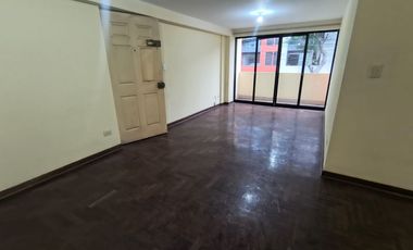 VENTA DE AMPLIO DEPARTAMENTO EN CHORRILLOS