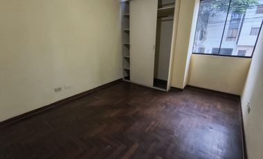 VENTA DE AMPLIO DEPARTAMENTO EN CHORRILLOS