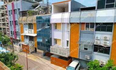 RUMAH KOST DI PUSAT KOTA DEKET MRT JAKPUS