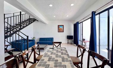 CASA EN RENTA CON ALBERCA Y JARDÍN PROPIO