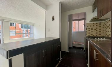 SE VENDE apartamento en CUARTO PISO con balcón ubicado en el Conjunto Caminos de San Rafael.