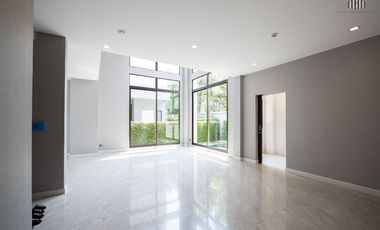 Selling at a Loss! Units at this price are no longer available!! 5BR 6BA 3-Storey House for SALE at The Gentry Cultivar Rama 9