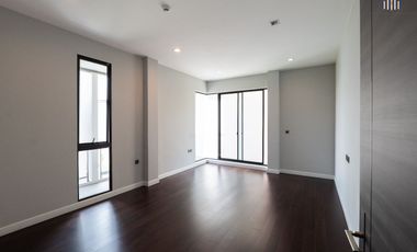 Selling at a Loss! Units at this price are no longer available!! 5BR 6BA 3-Storey House for SALE at The Gentry Cultivar Rama 9
