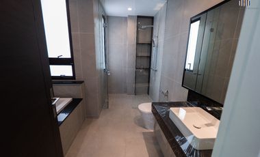 Selling at a Loss! Units at this price are no longer available!! 5BR 6BA 3-Storey House for SALE at The Gentry Cultivar Rama 9
