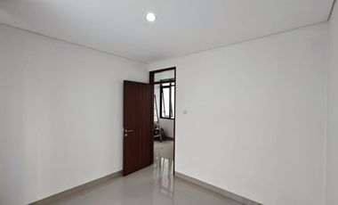 Dijual Rumah Full Renov di Kolmas Regency Cimahi