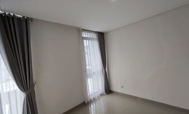 Dijual Rumah Full Renov di Kolmas Regency Cimahi