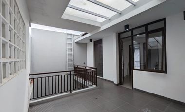 Dijual Rumah Full Renov di Kolmas Regency Cimahi