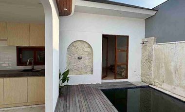 Di Jual Vila siap Huni 1 lantai 2 bedroom akses jalan utama dekat pantai Jimbaran