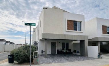 Casa en fraccionamiento Cerrada Brescia muy cerca a la Sarzana