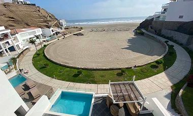 Venta casa en 1ra fila Playa Misterio