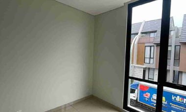 DiSewa Rumah Baru Lokasi Summarecon Crown Bekasi Nego Sampai Deal