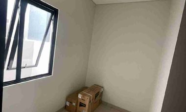 DiSewa Rumah Baru Lokasi Summarecon Crown Bekasi Nego Sampai Deal
