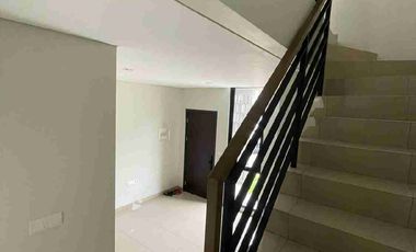 DiSewa Rumah Baru Lokasi Summarecon Crown Bekasi Nego Sampai Deal