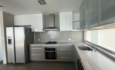 Lindisima casa en venta en acantilado en Playa Misterio