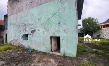 DIJUAL MURAH RUMAH WALET ATAU GUDANG DEKAT GEDUNG IPHI MASARAN SRAGEN