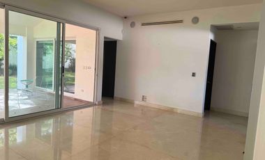 CASA EN VENTA EN SIERRA ALTA