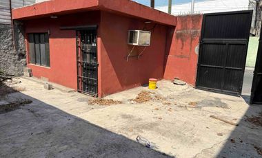 CASA EN VENTA CENTRO.