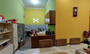 Rumah 6Kamar Siap huni mobil simpangan dekat PDAM Jajar laweyan Solo