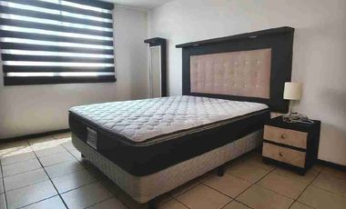 CASA EN VENTA ZONA COLEGIO HUMBOLDT.