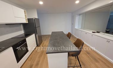 Spacious 2-bedroom unit at Supalai Sukhumvit 39