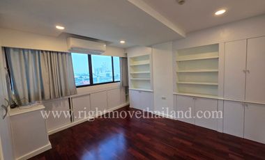 Spacious 2-bedroom unit at Supalai Sukhumvit 39