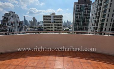 Spacious 2-bedroom unit at Supalai Sukhumvit 39