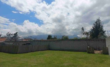 se vende lote de terreno en Cotacachi ideal para casa de campo área de 464m.imbabura Ecuador