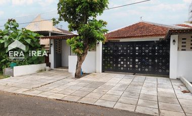 DISEWAKAN RUMAH FULL FURNISHED SOLO DEKAT SOLO SQUARE MALL