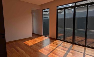 Second Rasa Baru Modern Minimalis di tatar Nilapadmi KBP