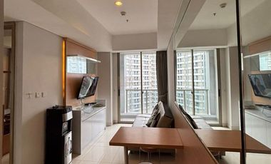 Disewa 2Br Taman Anggrek Residences Furnished Compact Modern, View Pool & Garden, Dekat Mal, Office Tower & Kampus
