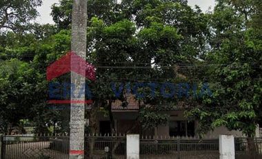 Rumah Posisi Hook di Jalan Provinsi Dekat Dengan Berbagai Fasum di Bendogerit Blitar