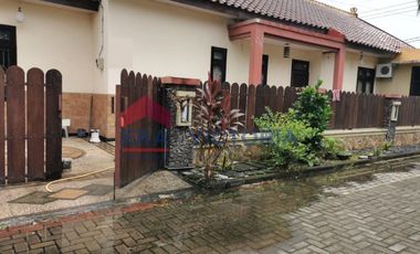 Rumah + Ruko Dalam Perumahan di Semampir Kota Kediri Dekat Gudang Garam Posisi Hook