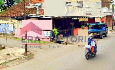 Tanah Pelem Kertosono Posisi Hook Jalan Provinsi Lokasi Strategis Bonus Mushola di Bagian Belakang
