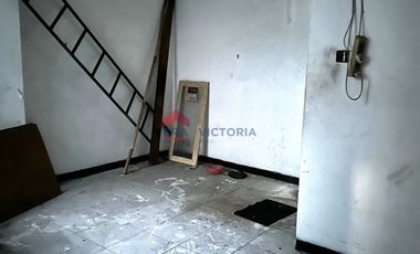 Ruko Terletak di Pusat Kota Kediri Pinggil Jalan Area Perdagangan Dekat Alun-Alun