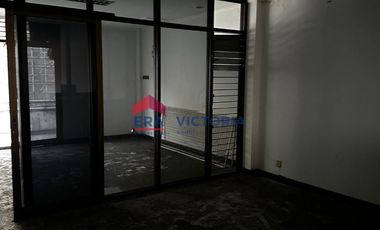 Ruko Terletak di Pusat Kota Kediri Pinggil Jalan Area Perdagangan Dekat Alun-Alun