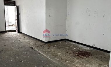 Ruko Terletak di Pusat Kota Kediri Pinggil Jalan Area Perdagangan Dekat Alun-Alun