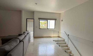 casa en renta en sumiya en Morelos , alberca , seguridad