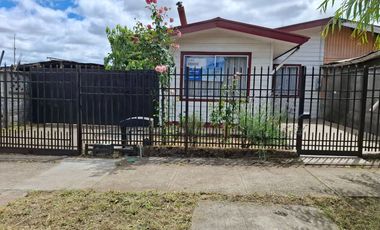 Casa  en Venta  4 dormitorios 1 Baño cercana a Universidad y Hospital en Victoria Araucania