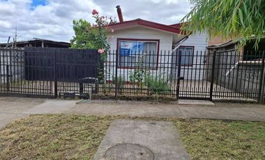 Casa  en Venta  4 dormitorios 1 Baño cercana a Universidad y Hospital en Victoria Araucania