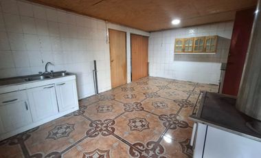Casa  en Venta  4 dormitorios 1 Baño cercana a Universidad y Hospital en Victoria Araucania