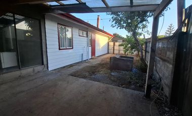 Casa  en Venta  4 dormitorios 1 Baño cercana a Universidad y Hospital en Victoria Araucania