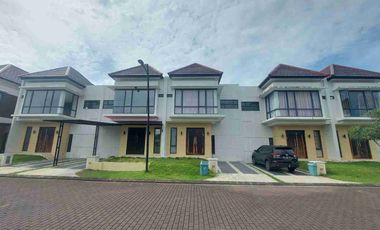 DISEWAKAN RUMAH FULL FURNISH DI HOLLAND VILLAGE, HARGA SANGAT MURAH